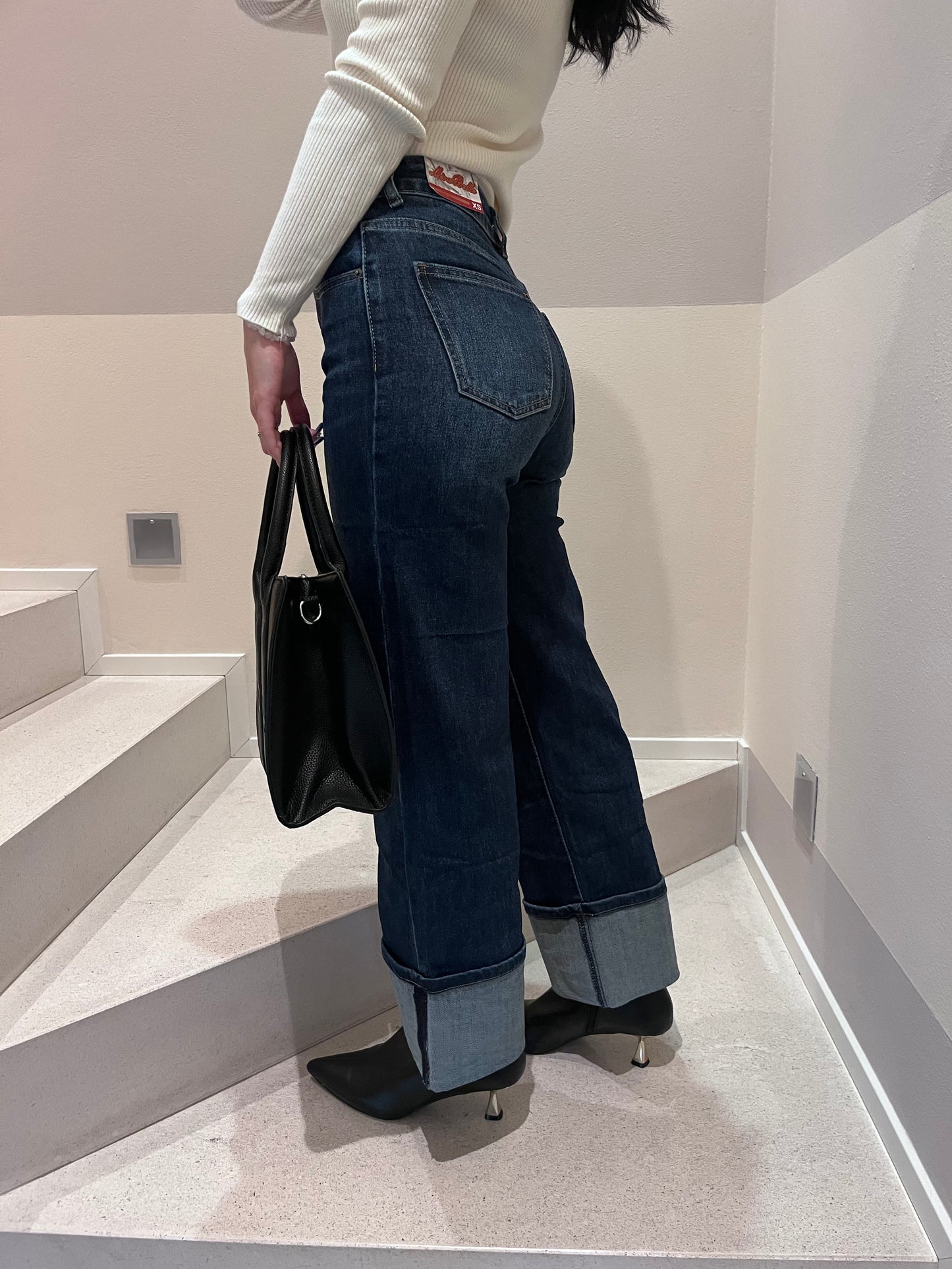 Jeans palazzo denim chiaro con risvolto