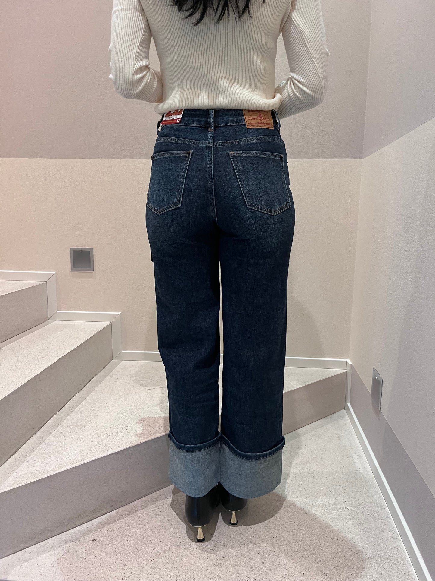 Jeans palazzo denim chiaro con risvolto